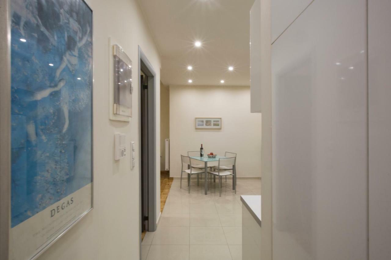 Apartment At Koukaki, 150M From The Metro By Yha Athènes Extérieur photo